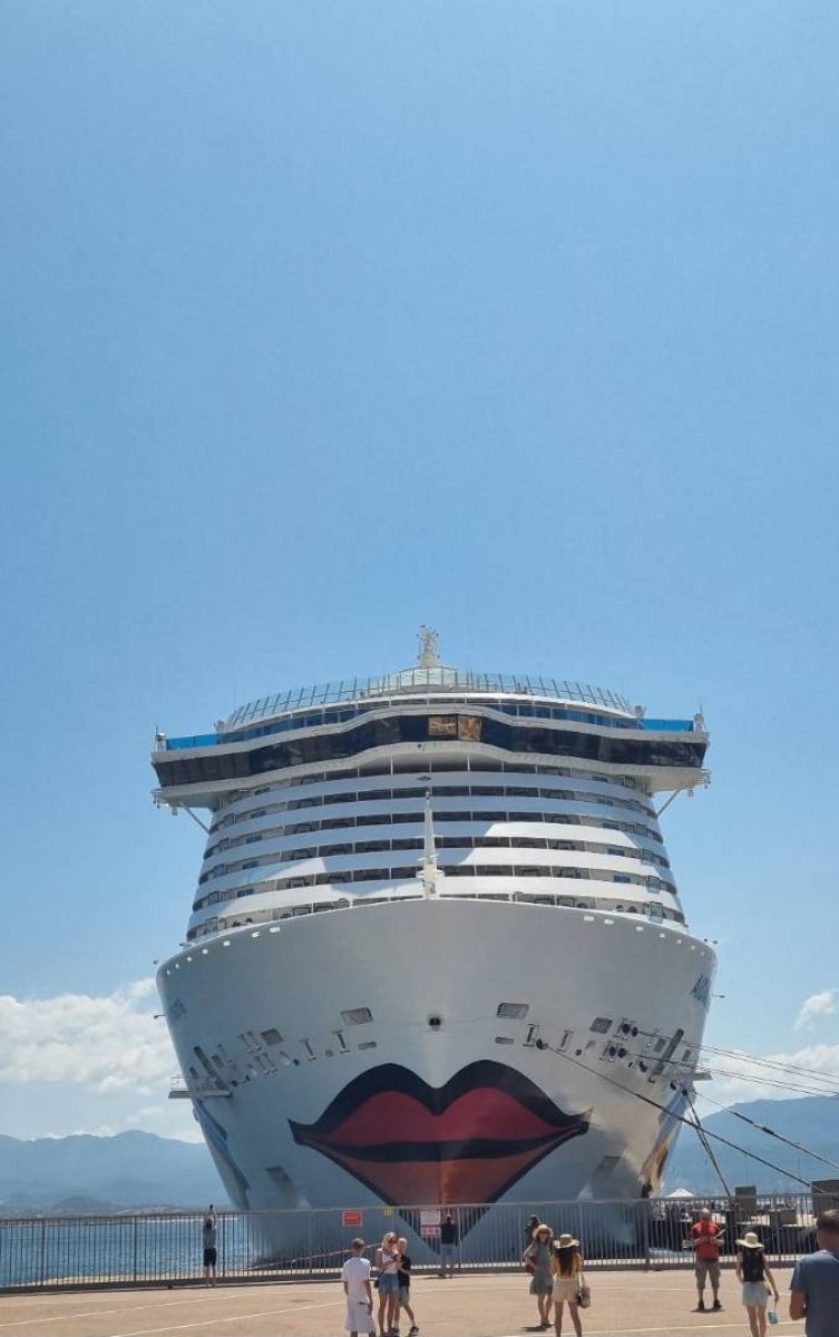 Ausflugsfoto - in Ajaccio (Korsika) - Frankreich - Mittelmeer - Kreuzfahrt mit AIDAcosma - 2025 - Bild 2