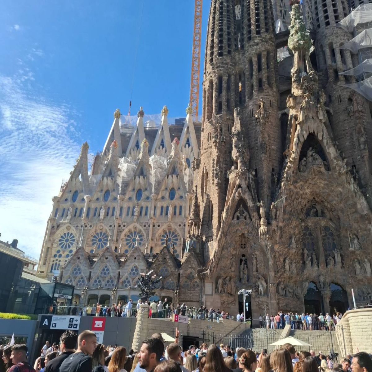 Ausflugsfoto - in Barcelona - Spanien - Mittelmeer - Kreuzfahrt mit Mein Schiff Relax - 2025
