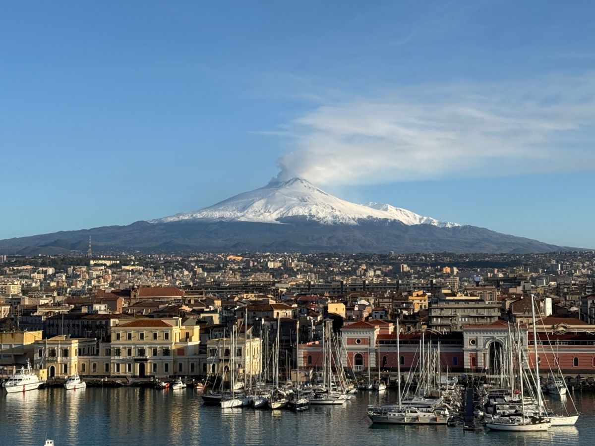 Ausflugsfoto - in Catania - Italien - Mittelmeer - Kreuzfahrt mit AIDAdiva - 2025