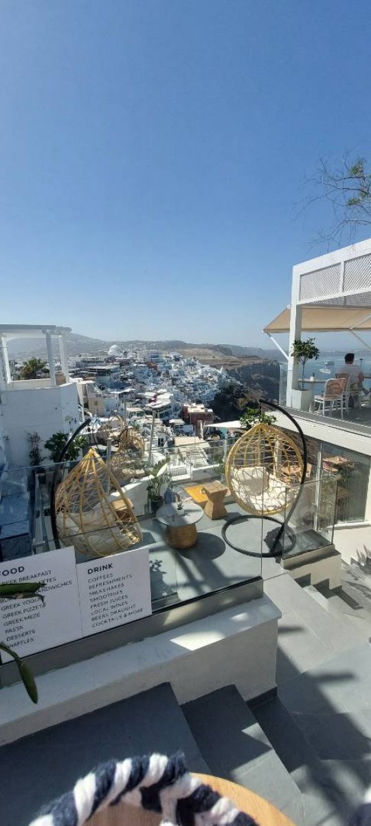 Ausflugsfoto - in Santorin - Griechenland - Mittelmeer - Kreuzfahrt mit Mein Schiff 5 - 2025