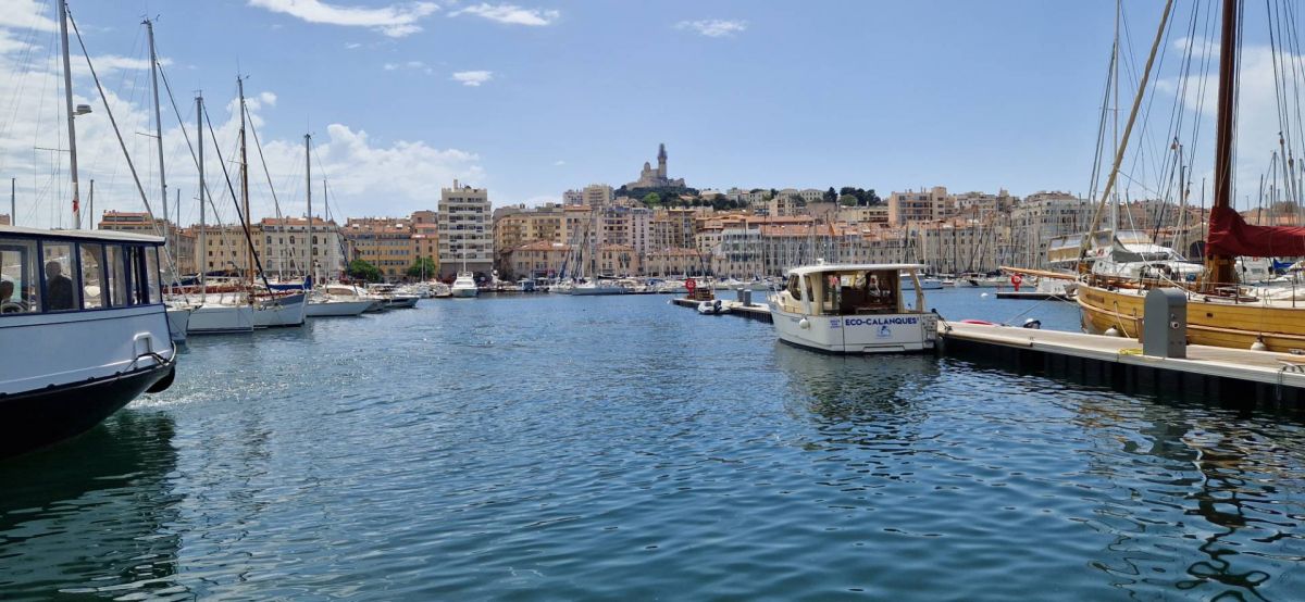 Ausflugsfoto - in Marseille - Frankreich - Mittelmeer - Kreuzfahrt mit Mein Schiff 1 - 2025 - Bild 3