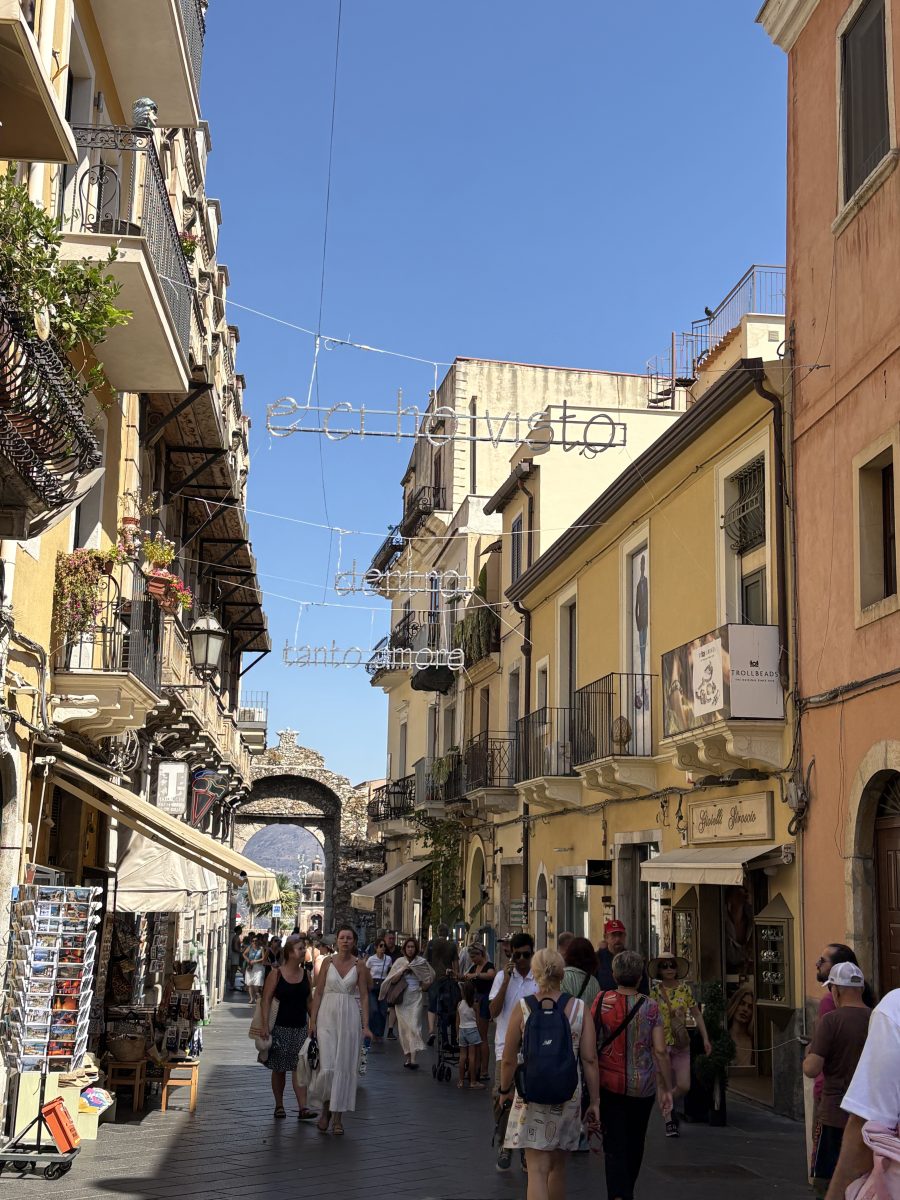 Ausflugsfoto - in Messina - Italien - Mittelmeer - Kreuzfahrt mit AIDAblu - 2026