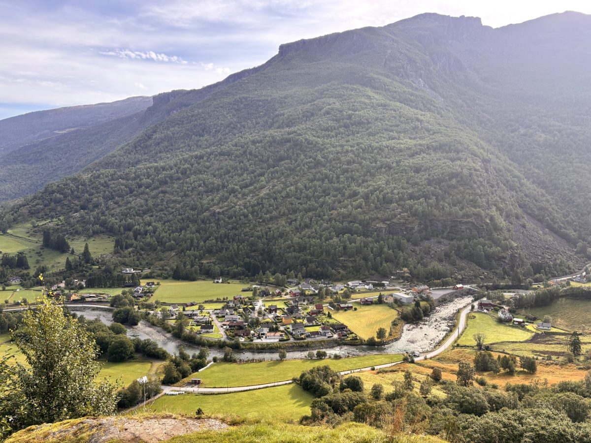 Ausflugsfoto - in Flåm - Norwegen - Nordeuropa - Kreuzfahrt mit AIDAprima - 2026 - Bild 6