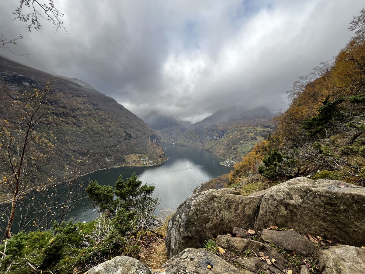 Ausflugsfoto - in Geirangerfjord - Norwegen - Nordeuropa - Kreuzfahrt mit AIDAprima - 2025