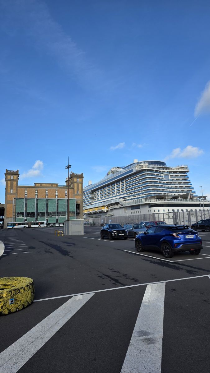 Ausflugsfoto - in Cherbourg-Octeville - Frankreich - Westeuropa - Kreuzfahrt mit AIDAnova - 2026