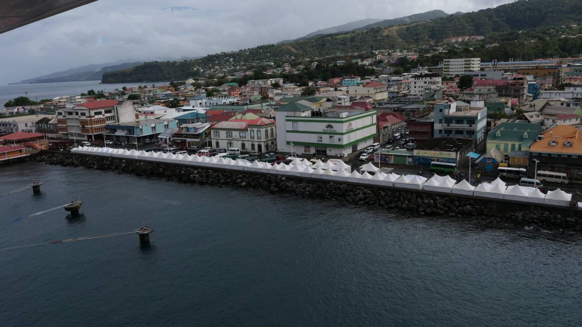 Ausflugsfoto - in Roseau - Dominica - Karibik - Kreuzfahrt mit Mein Schiff 1 - 2026 - Bild 3