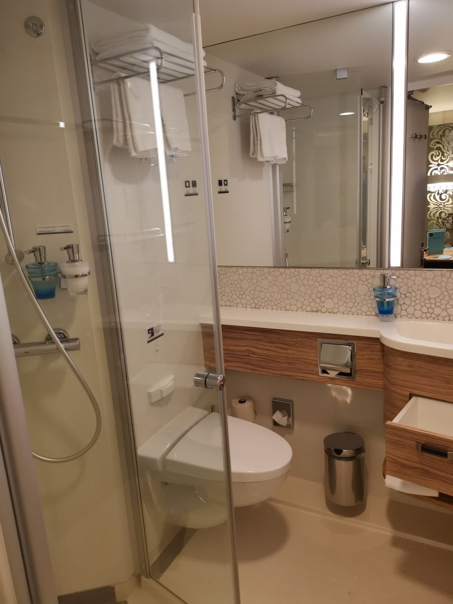 Kabinenfoto - auf Mein Schiff 4 - Innenkabine - Nummer 10160 - Kreuzfahrt Orient - 2024 - Bild 4