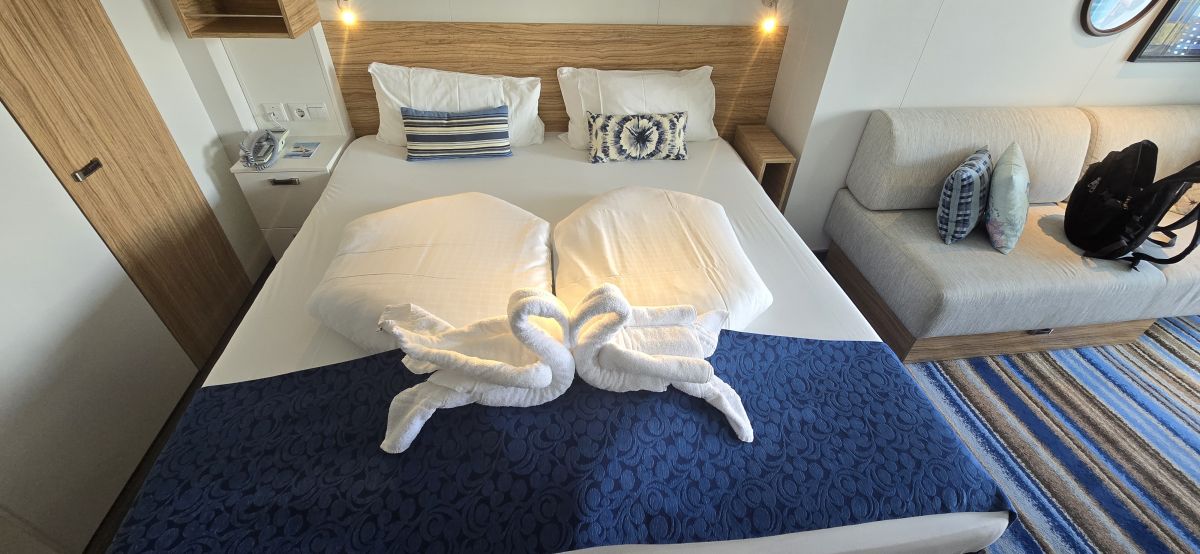 Kabinenfoto - auf Mein Schiff 6 - Balkonkabine - Nummer 8150 - Kreuzfahrt Mittelmeer - 2024