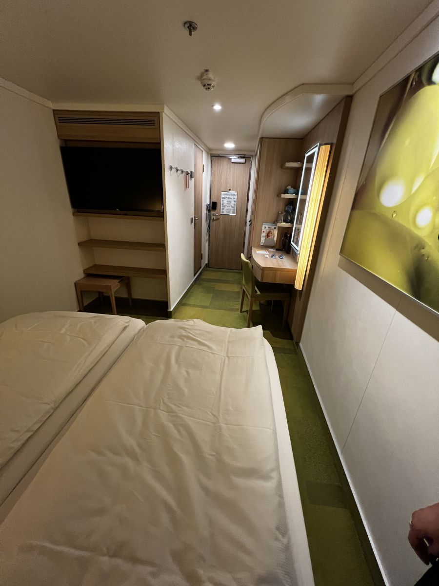 Kabinenfoto - auf AIDAnova - Innenkabine - Nummer 12154 - Kreuzfahrt Nordeuropa - 2025 - Bild 2