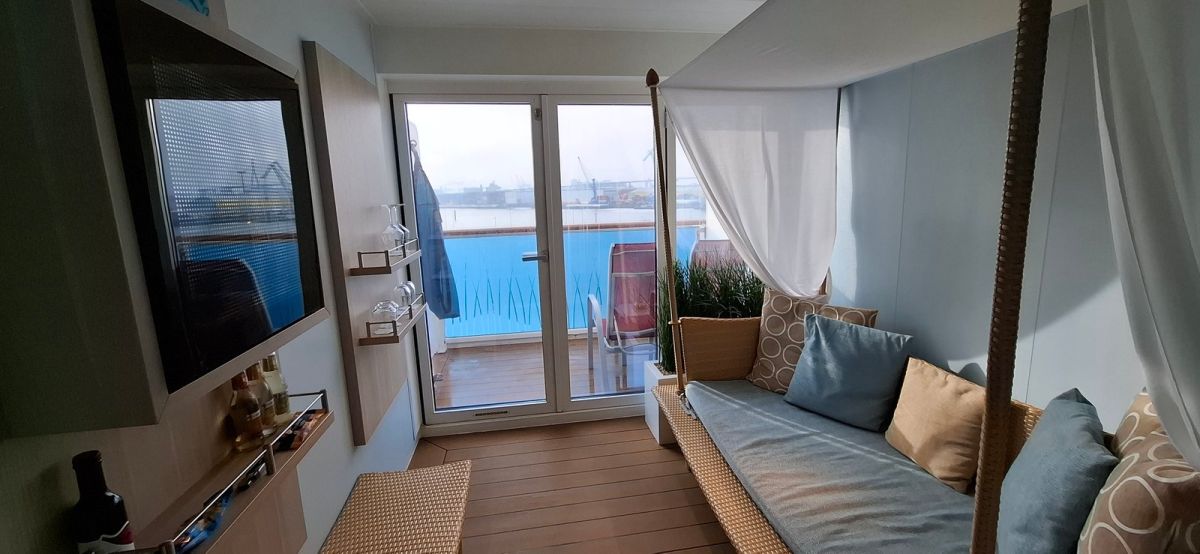 Kabinenfoto - auf AIDAnova - Junior Suite - Nummer 9104 - Kreuzfahrt Westeuropa - 2026