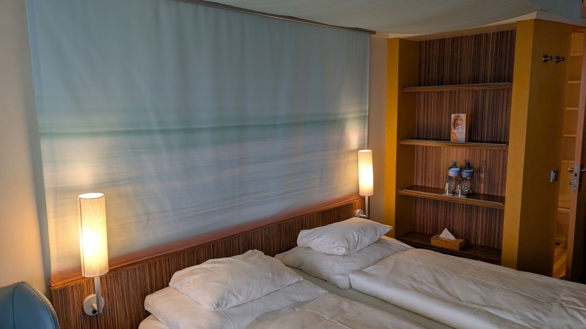 Kabinenfoto - auf AIDAdiva - Balkonkabine - Nummer 7124 - Kreuzfahrt Weltreise - 2025 - Bild 2