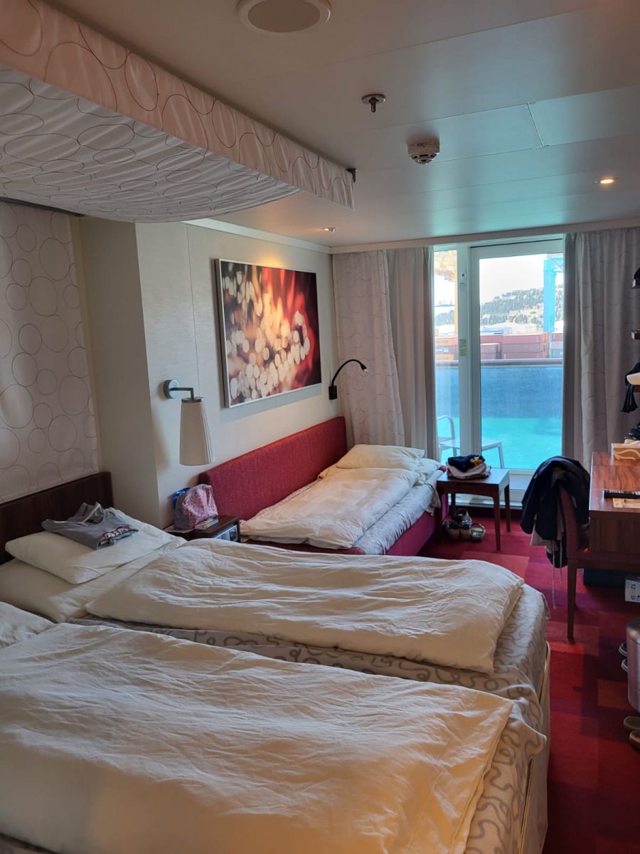 Kabinenfoto - auf AIDAcosma - Balkonkabine - Nummer 12031 - Kreuzfahrt Mittelmeer - 2024
