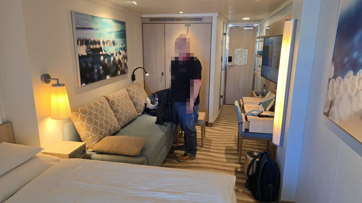 Kabinenfoto - auf AIDAcosma - Balkonkabine - Nummer 12215 - Kreuzfahrt Mittelmeer - 2025