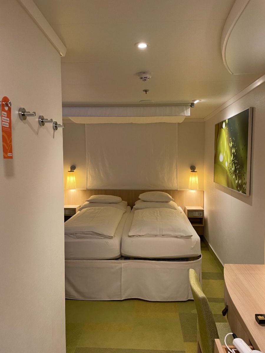 Kabinenfoto - auf AIDAcosma - Innenkabine - Nummer 15052 - Kreuzfahrt Kanaren - 2025 - Bild 3