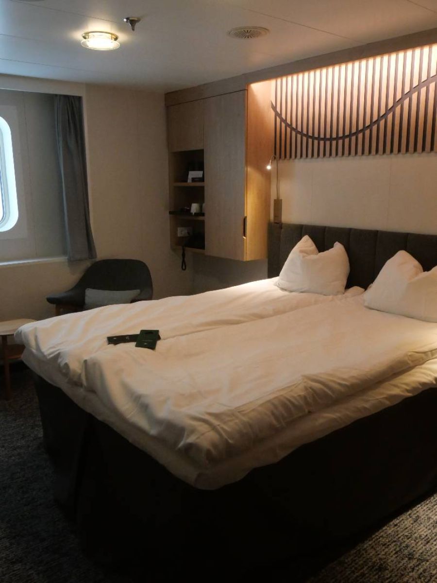 Kabinenfoto - auf MS Finnmarken - Meerblickkabine - Nummer 620 - Kreuzfahrt Nordeuropa - 2025