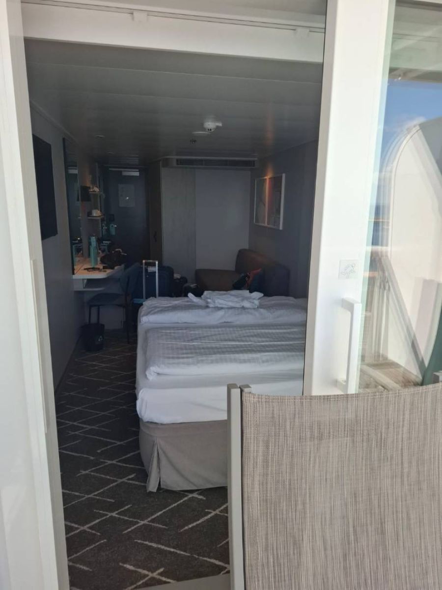 Kabinenfoto - auf Mein Schiff Relax - Balkonkabine - Nummer 12043 - Kreuzfahrt Mittelmeer - 2025 - Bild 6